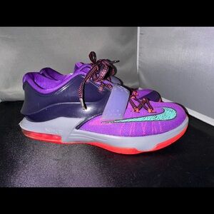 Nike KD Youth Purple Sneakers Size 5